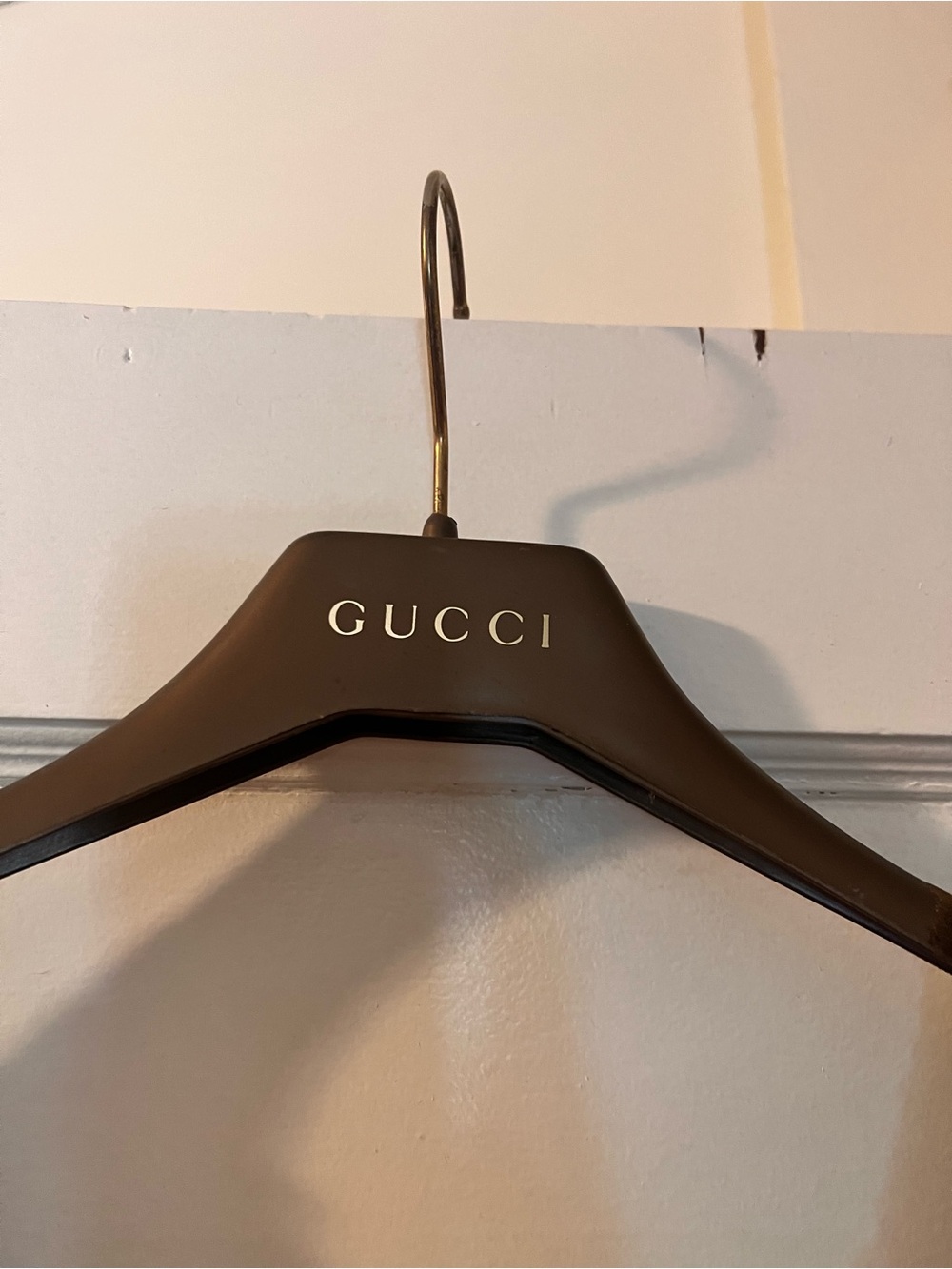 Gucci Dark Navy Ribbed Knit Top with Scalloped Neck - Picture 5 of 12